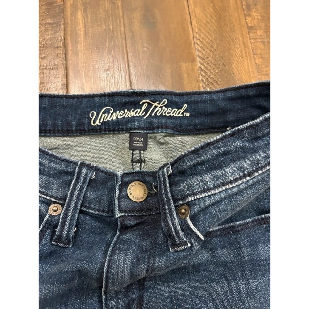 Universal Thread Denim Shorts 00/24 Dark Blue - Picture 3 of 3